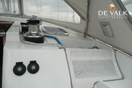 WAUQUIEZ 47 PILOT SALOON