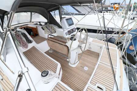 WAUQUIEZ PILOT SALOON 40
