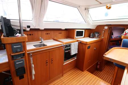 WAUQUIEZ PILOT SALOON 40