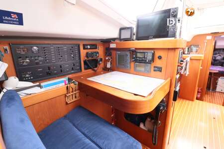 WAUQUIEZ PILOT SALOON 40