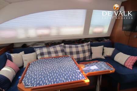 WAUQUIEZ PILOT SALOON 41