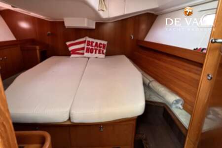 WAUQUIEZ PILOT SALOON 41
