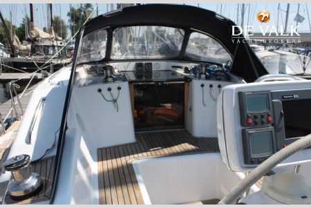 WAUQUIEZ PILOT SALOON 43