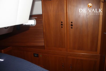 WAUQUIEZ PILOT SALOON 43