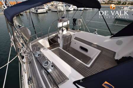 WAUQUIEZ PILOT SALOON 43