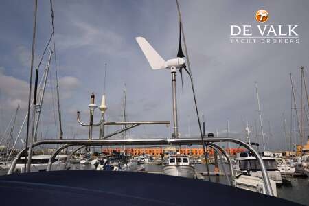 WAUQUIEZ PILOT SALOON 43