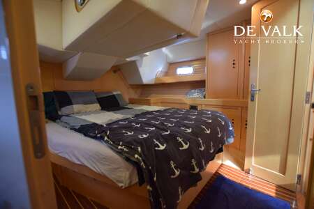WAUQUIEZ PILOT SALOON 43