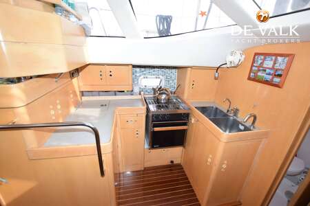 WAUQUIEZ PILOT SALOON 43