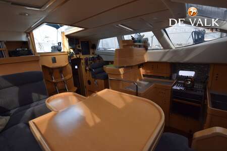 WAUQUIEZ PILOT SALOON 43