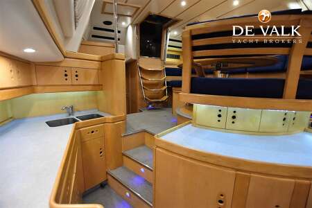 WAUQUIEZ PILOT SALOON 60