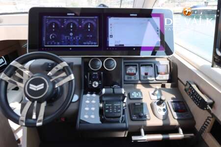 YANMAR X47 EXPRESS CRUISER BY AZIMUT